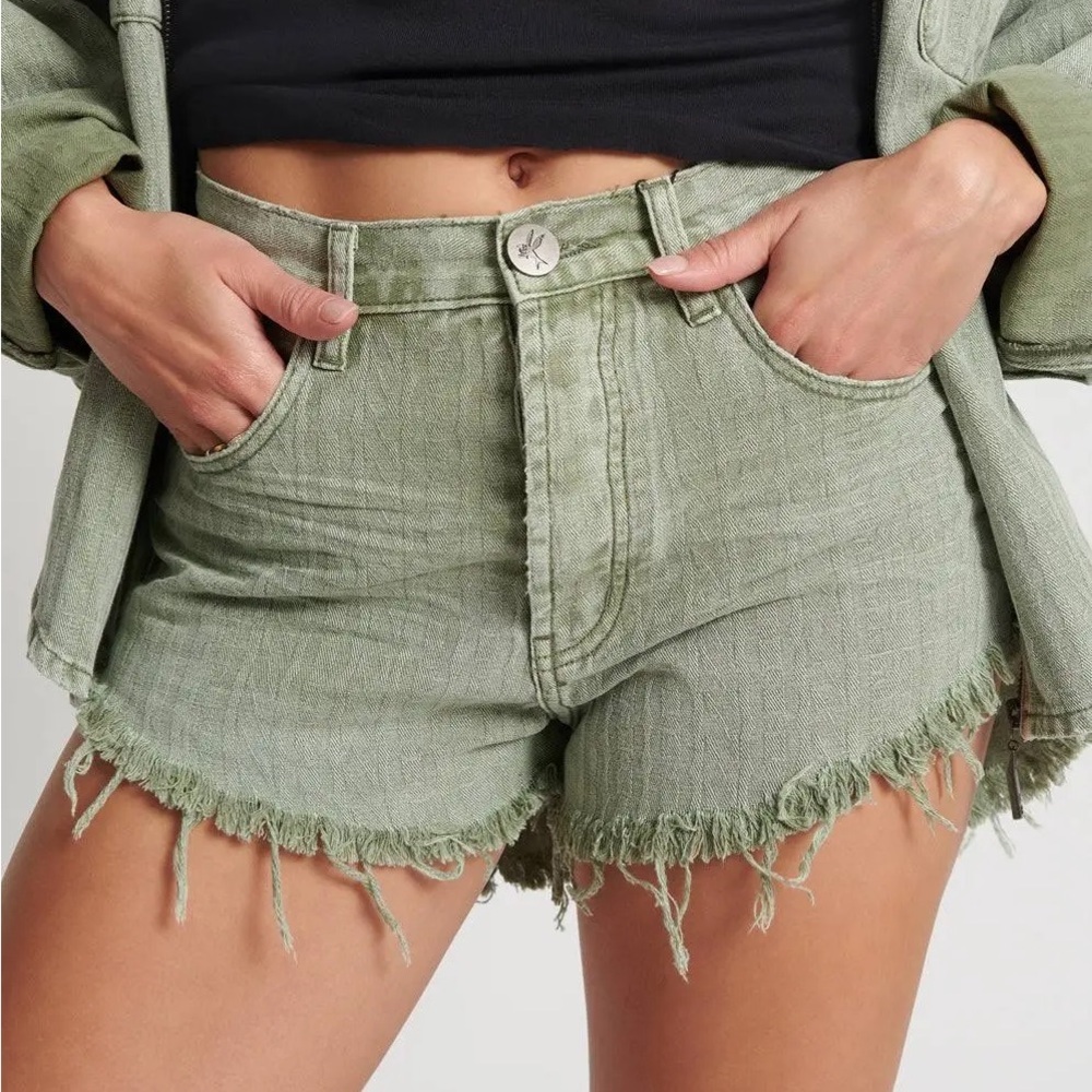 One Teaspoon Outlaws MidWaist MidLength Boyfriend Denim Shorts Khaki Size 30